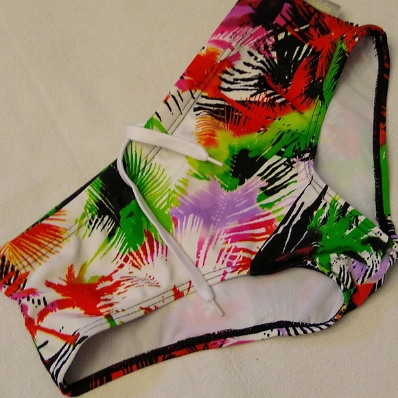 TADDLEE Swimsuit - Picture 5 of 8